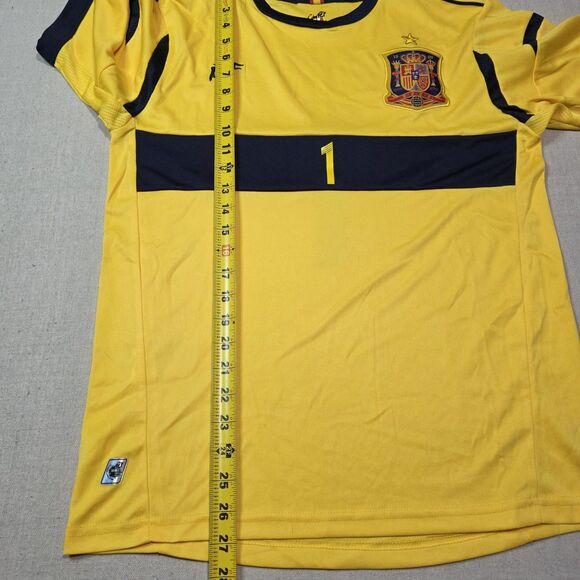 FEF IKER CASILLAS SPAIN NATIONAL TEAM RARE VINTAGE SOCCER  FUTBOL JERSEY SIZE M - Picture 7 of 7